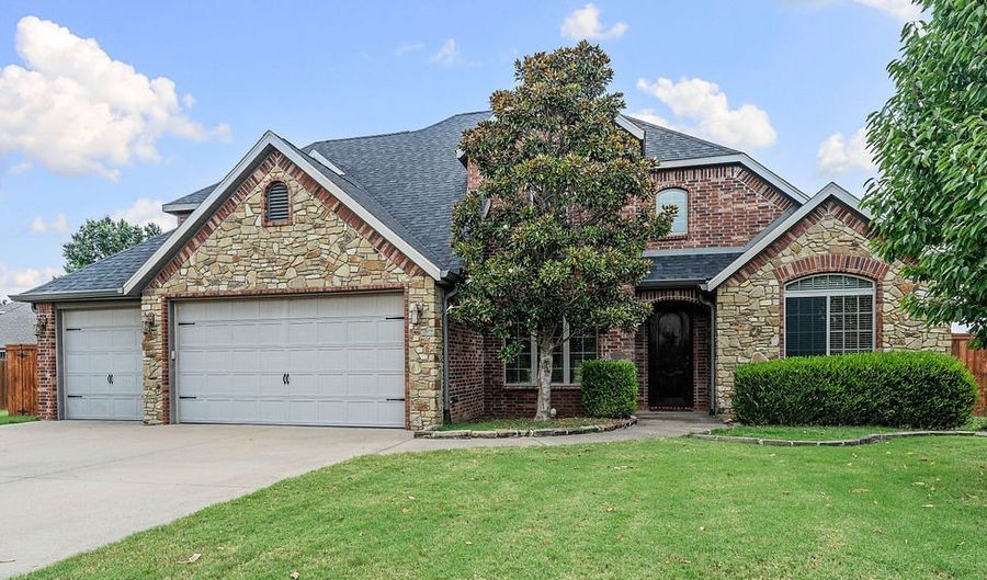 2711 SE 7Th St, Bentonville, AR 72712 - 4 Beds, 3 Bath