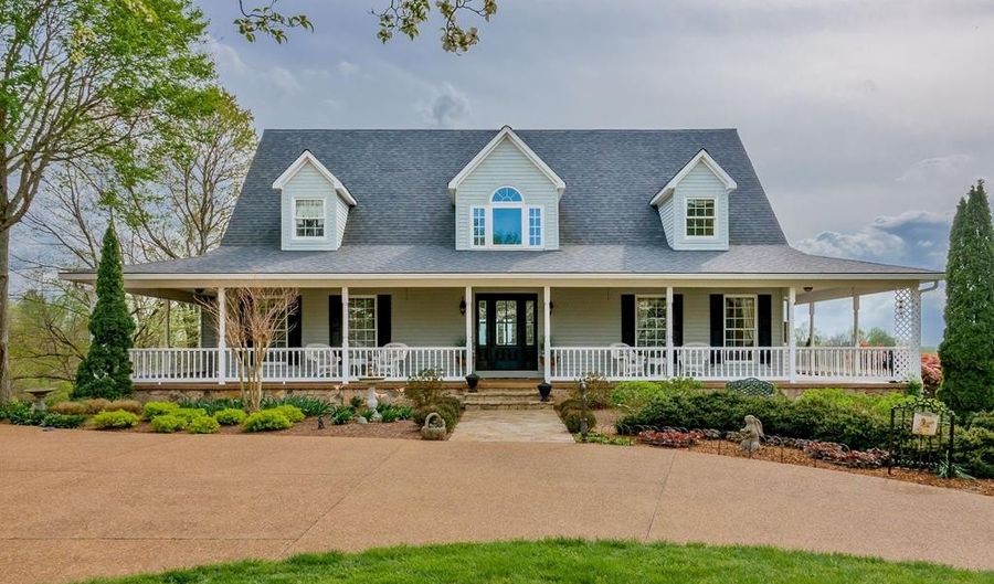 180 Austin Ridge Rd, Baxter, TN 38544 - 3 Beds, 4 Bath