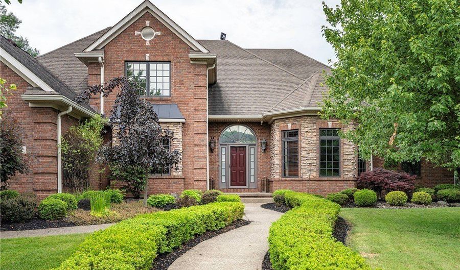 47 Nature Cove Ct, Amherst, NY 14221 - 4 Beds, 5 Bath