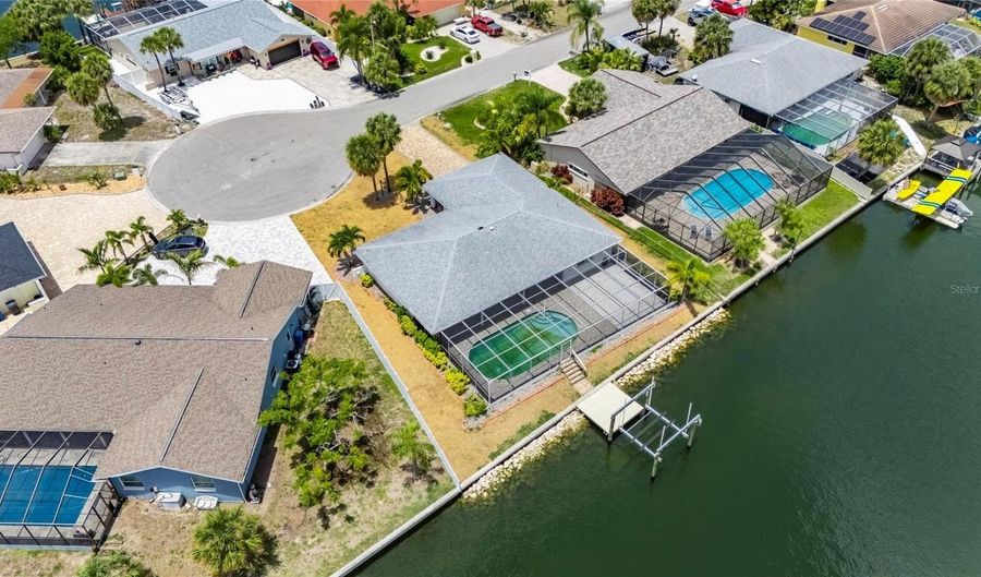 6305 COTTONWOOD Ln, Apollo Beach, FL 33572 - 3 Beds, 2 Bath