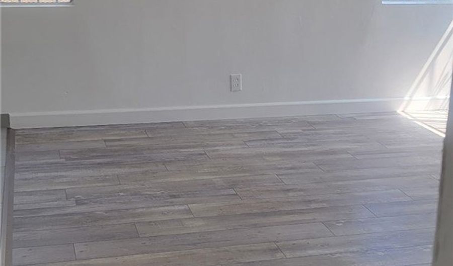 6315 8th, Los Angeles, CA 90043 - 1 Beds, 1 Bath