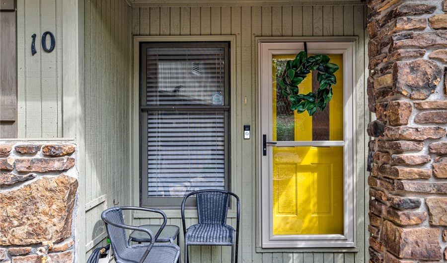 10 Victoria Ln, Bella Vista, AR 72715 - 3 Beds, 2 Bath