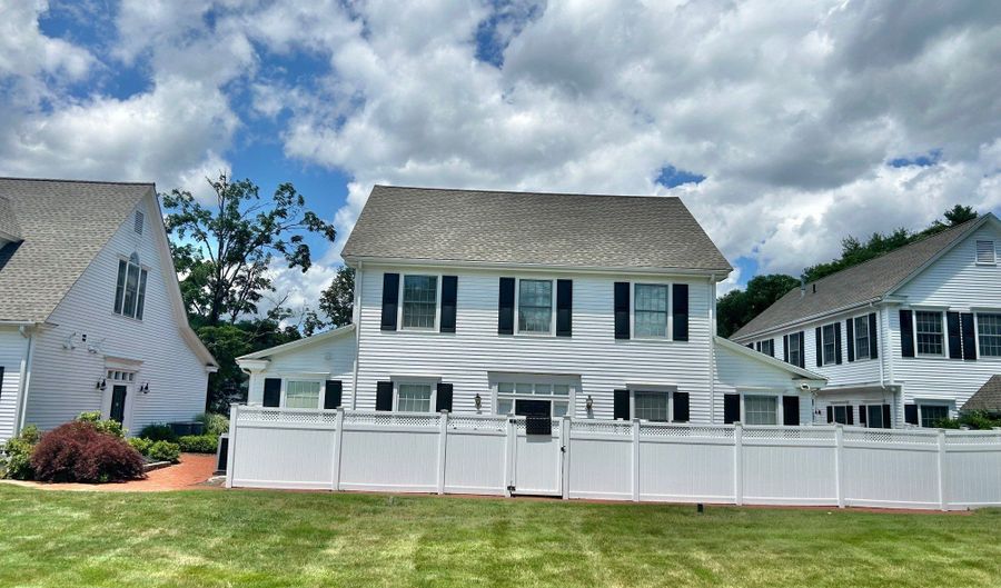 296 Country Club Rd, Avon, CT 06001 - 0 Beds, 1 Bath