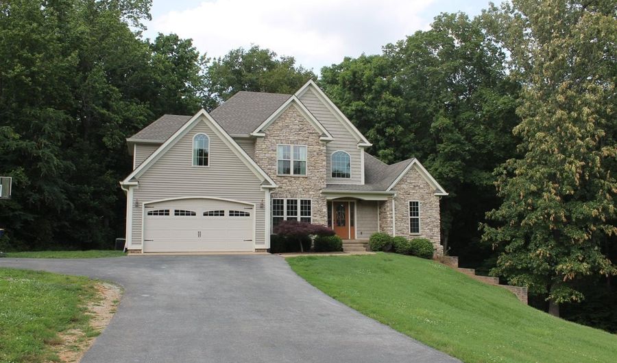 140 Cross Creek Way, Bowling Green, KY 42122 - 5 Beds, 4 Bath