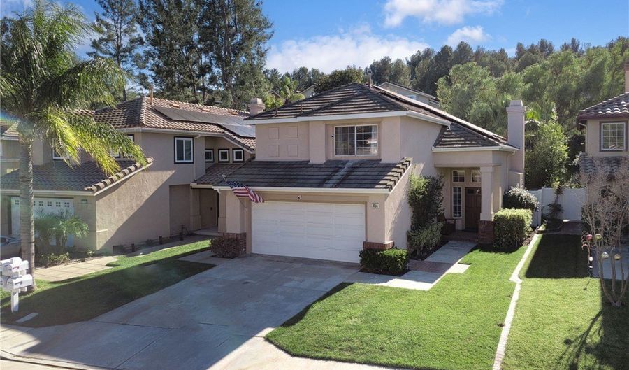 8314 E Quiet Canyon Ct, Anaheim, CA 92808 - 3 Beds, 3 Bath