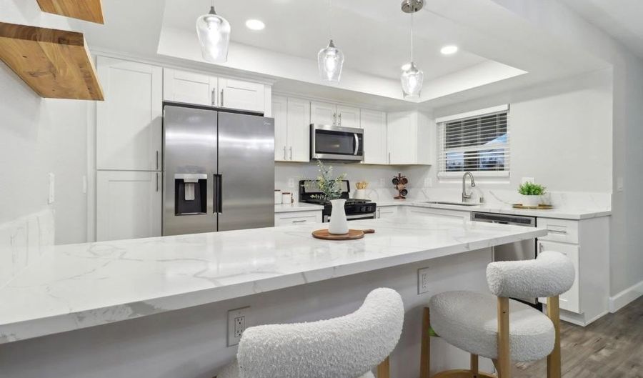 1204 E El Norte Pkwy, Escondido, CA 92027 - 4 Beds, 2 Bath