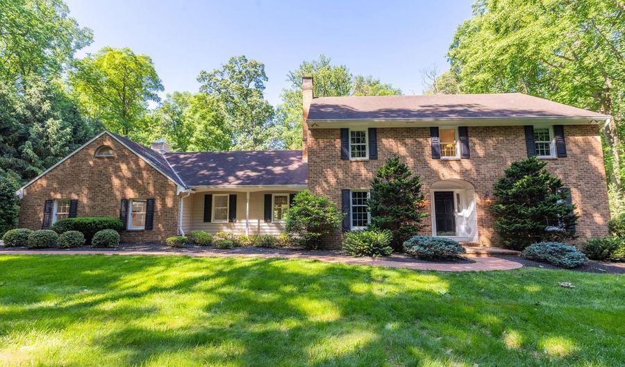 9 FORK SPRING Ct, Baldwin, MD 21013 - 4 Beds, 4 Bath