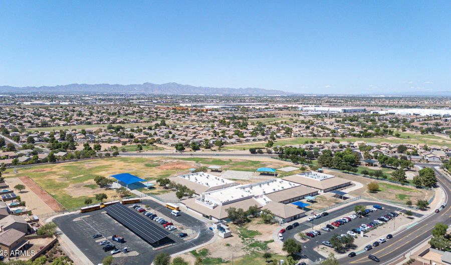 11870 W WASHINGTON St, Avondale, AZ 85323 - 3 Beds, 2 Bath