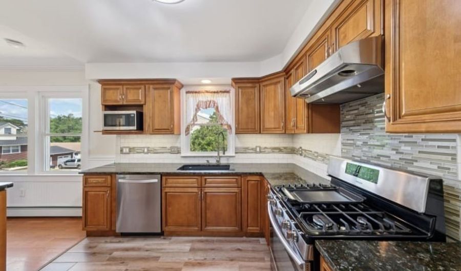 3 Ford St, South River, NJ 08882 - 2 Beds, 1 Bath