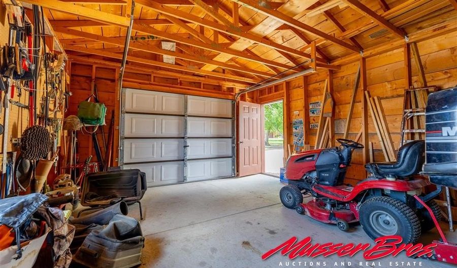 136 McCullough Dr, Cody, WY 82414 - 4 Beds, 4 Bath