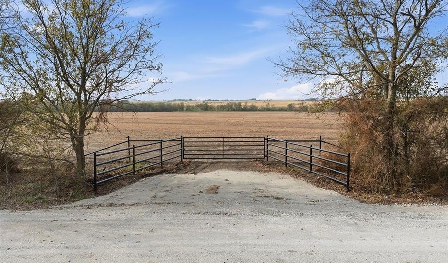Tract 6 Tbd County Road 3204, Abbott, TX 76621 - 0 Beds, 0 Bath