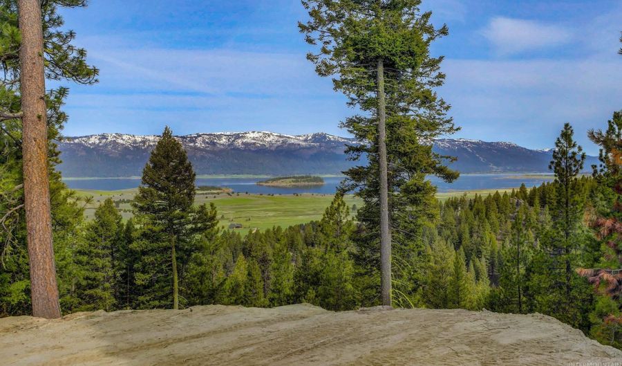 67 Little Donner Dr, Cascade, ID 83611 - 0 Beds, 0 Bath