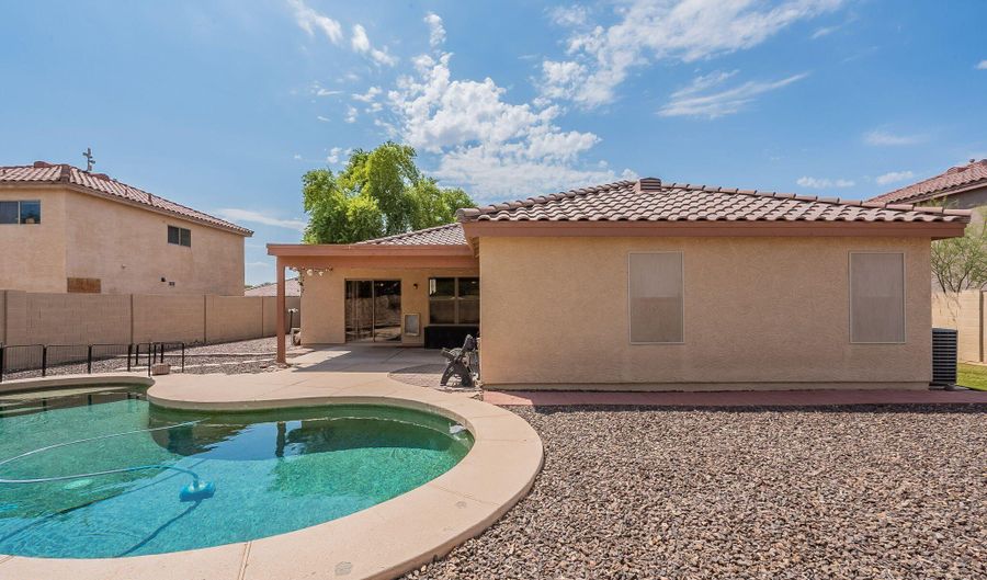 1371 S WAYNE Dr, Chandler, AZ 85286 - 3 Beds, 2 Bath