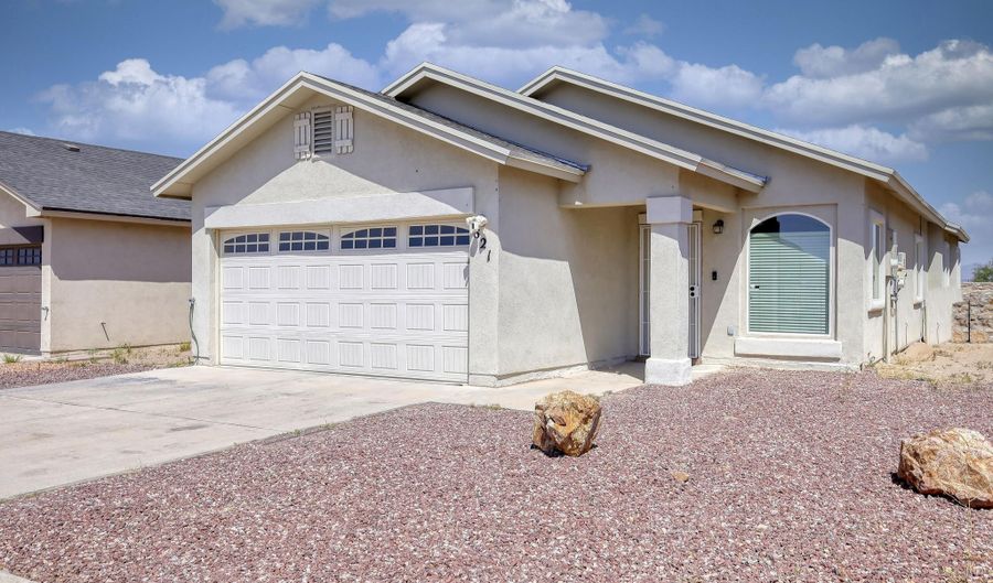 821 Nena Shapleigh, Socorro, TX 79927 - 3 Beds, 2 Bath