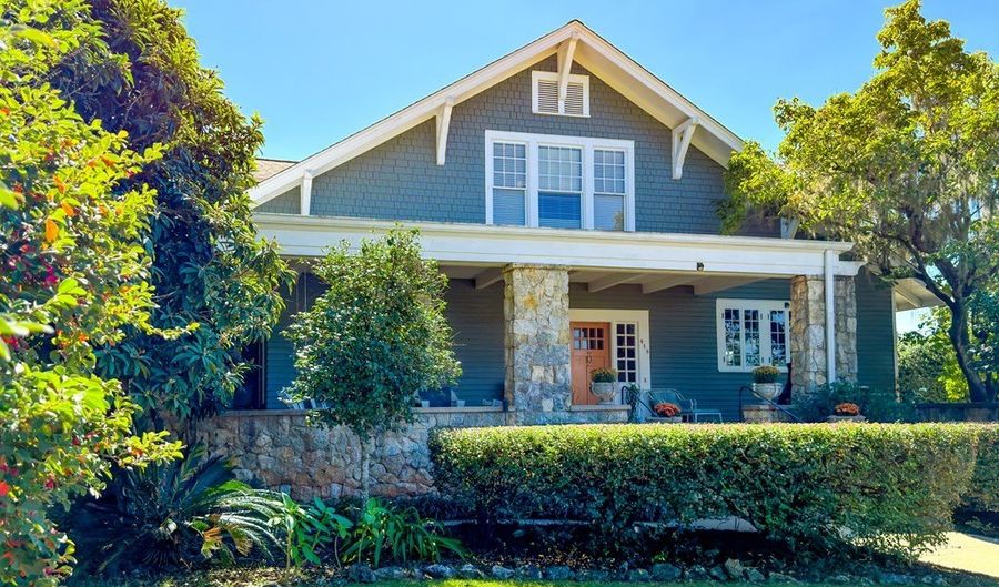 418 Broughton St, Bainbridge, GA 39817 - 4 Beds, 3 Bath