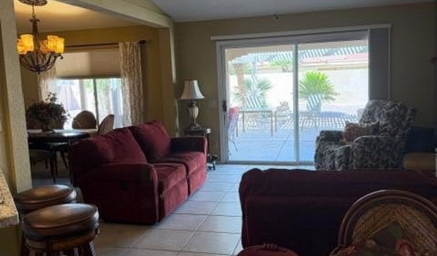 10502 E ELMHURST Dr, Sun Lakes, AZ 85248 - 2 Beds, 2 Bath