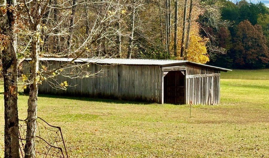 2061 Traynham Grove Rd, Alton, VA 24520 - 3 Beds, 2 Bath