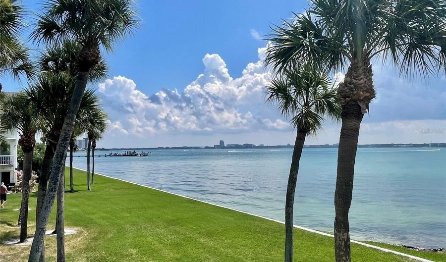 1451 GULF Blvd 204, Clearwater, FL 33767 - 3 Beds, 3 Bath
