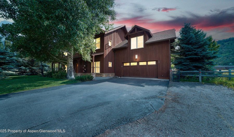 148 Laird Ln, Glenwood Springs, CO 81601 - 6 Beds, 4 Bath