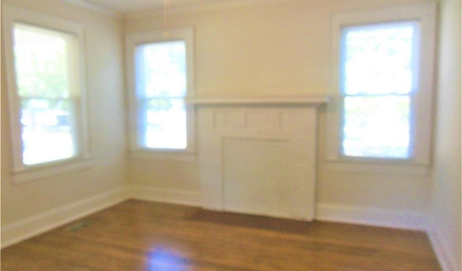 801 Manning St, Anderson, SC 29622 - 2 Beds, 1 Bath