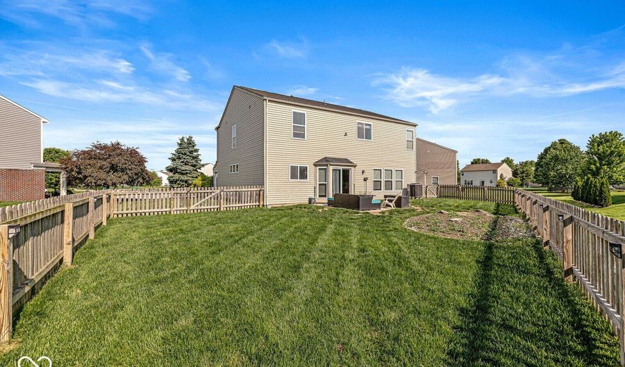 8595 Harlekin Ct, Avon, IN 46123 - 4 Beds, 3 Bath