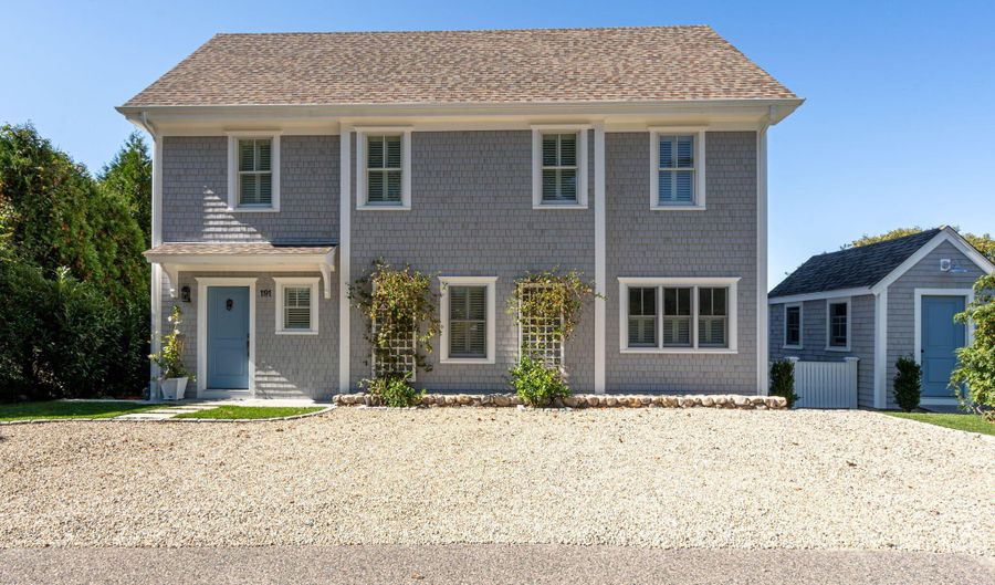 191 Stoney Point Rd, Barnstable, MA 02630 - 3 Beds, 4 Bath