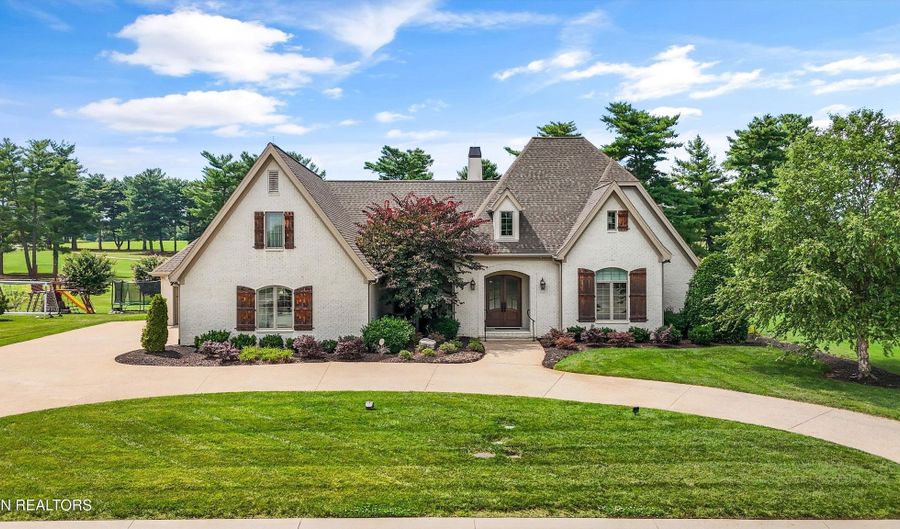650 Kirkwell Dr, Alcoa, TN 37701 - 4 Beds, 4 Bath