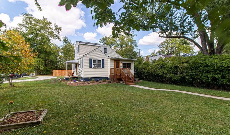 3005 Oakwood St, Ann Arbor, MI 48104 - 3 Beds, 3 Bath