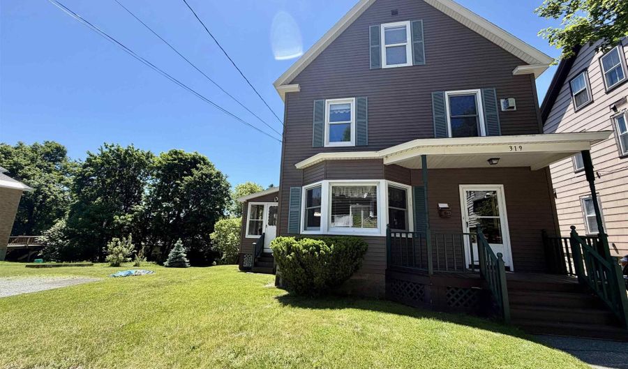 319 Church St, Berlin, NH 03570 - 3 Beds, 1 Bath