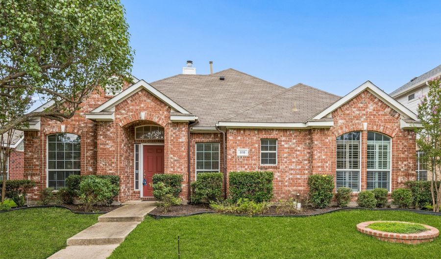 818 Water Oak Dr, Allen, TX 75002 - 4 Beds, 2 Bath