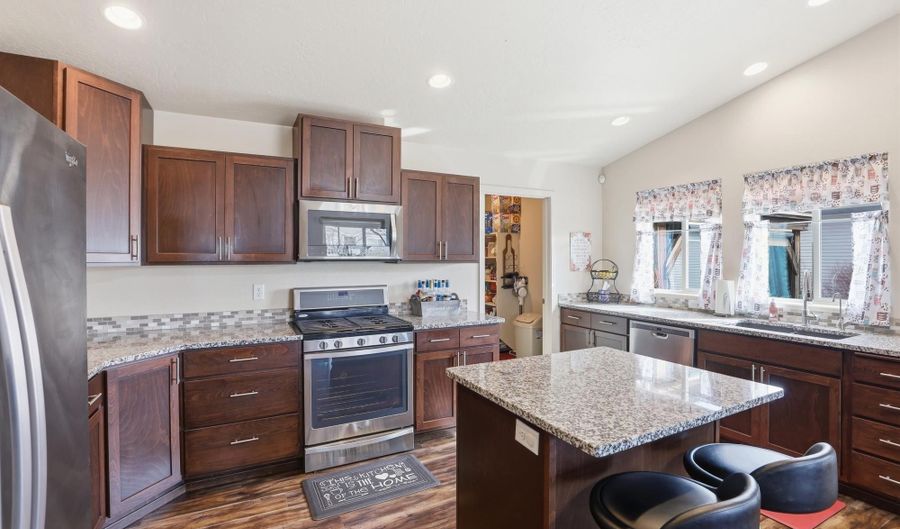 12933 W 3rd Ave, Airway Heights, WA 99001 - 3 Beds, 2 Bath