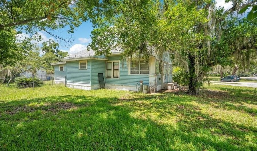 555 WESTOVER Pkwy, Bartow, FL 33830 - 3 Beds, 1 Bath