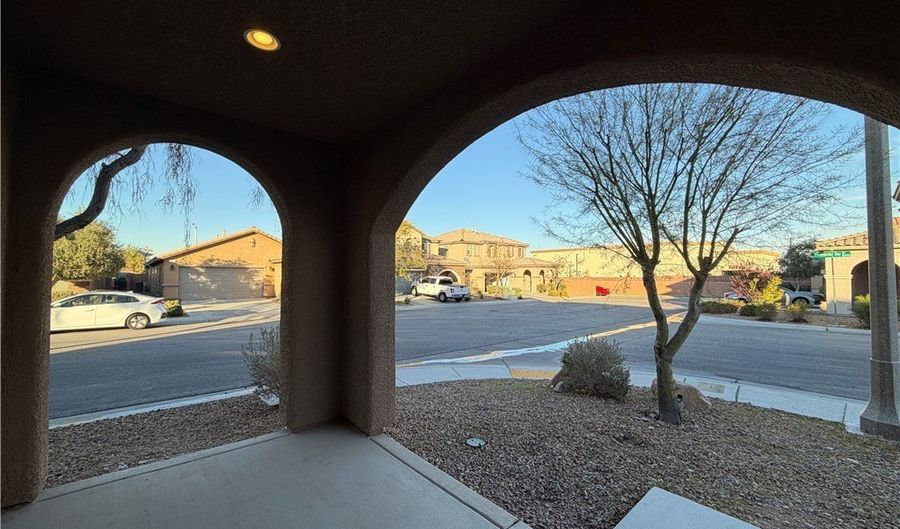 10544 Pembroke Bay St, Las Vegas, NV 89179 - 4 Beds, 4 Bath