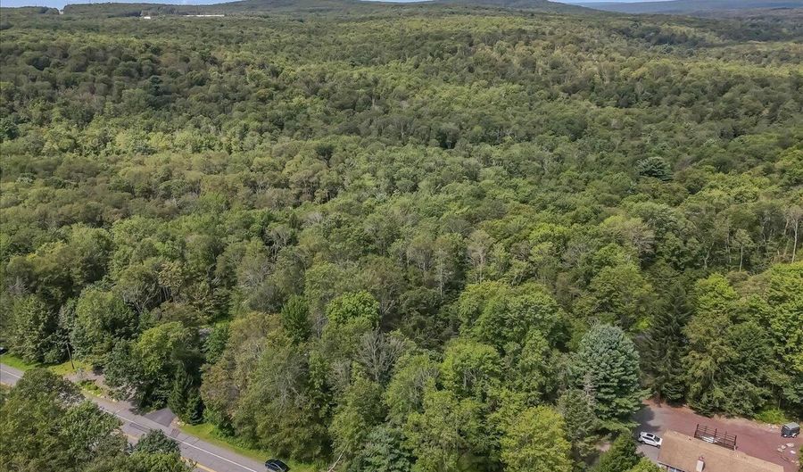 151 Route 940, Blakeslee, PA 18610 - 1 Beds, 1 Bath