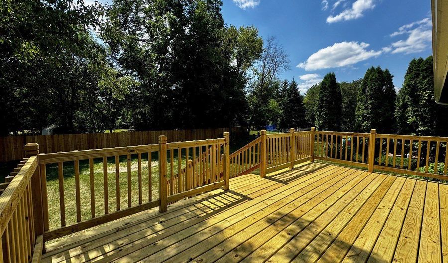 345 Souwanas Trl, Algonquin, IL 60102 - 4 Beds, 2 Bath