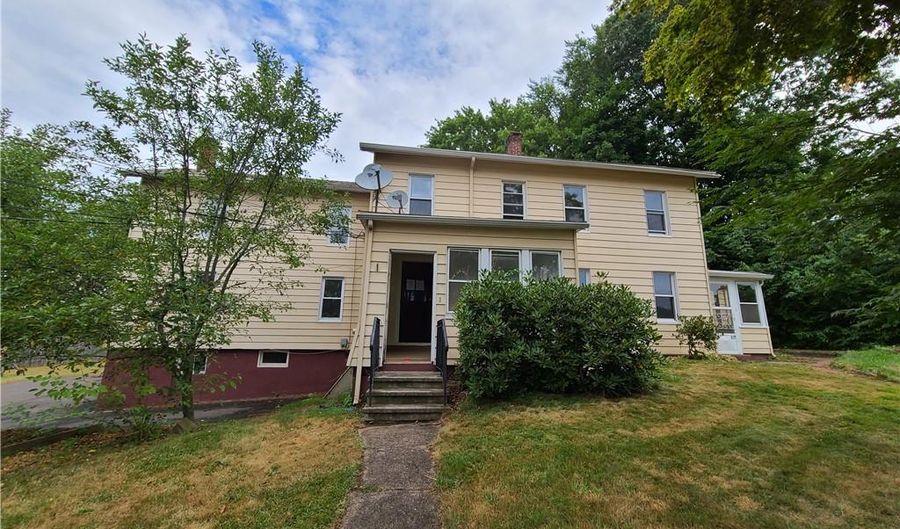 350 Wall St, Meriden, CT 06450 - 6 Beds, 2 Bath