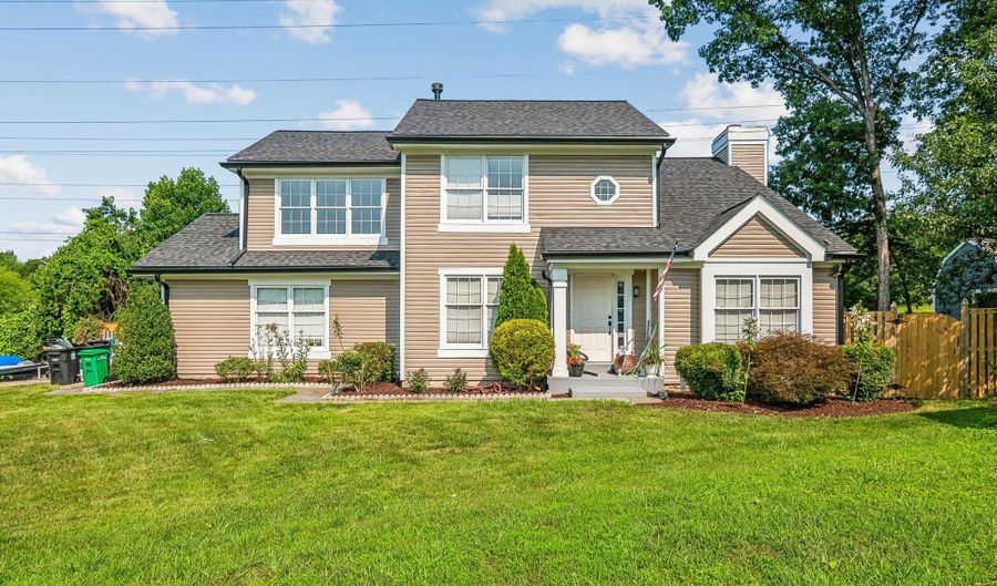 10606 TAUNTON Ct, Beltsville, MD 20705 - 4 Beds, 4 Bath