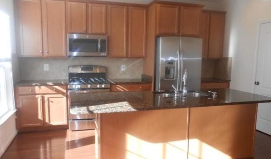 43329 FOYT Ter, Ashburn, VA 20147 - 3 Beds, 4 Bath