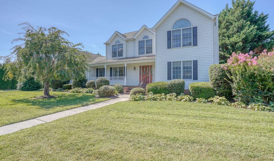 176 CARDINAL HILLS Pkwy, Dover, DE 19904 - 4 Beds, 3 Bath