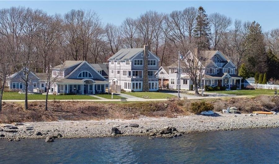 110 Sea View Ave, North Kingstown, RI 02852 - 3 Beds, 3 Bath