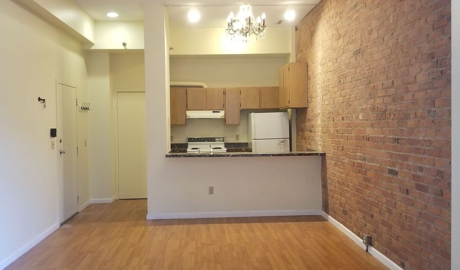 196 Crown St 2H aka 208, New Haven, CT 06510 - 1 Beds, 1 Bath