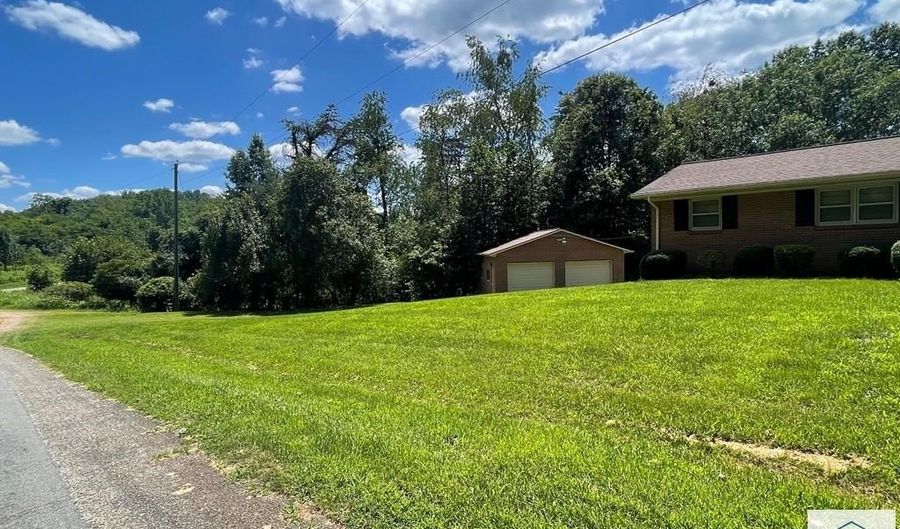 35 White Pine Rd, Bassett, VA 24055 - 2 Beds, 1 Bath