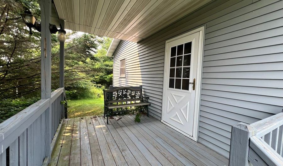 6730 E County Line Rd, Algoma, WI 54201 - 1 Beds, 1 Bath