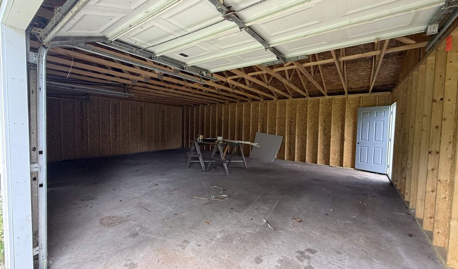 1433 Mill St, Algonac, MI 48001 - 3 Beds, 1 Bath
