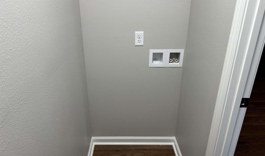 6 B Hiland Pl, Benton, AR 72015 - 1 Beds, 1 Bath