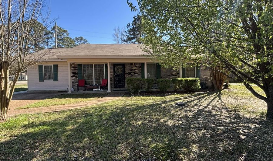 1510 Vine St, Amory, MS 38821 - 4 Beds, 1 Bath