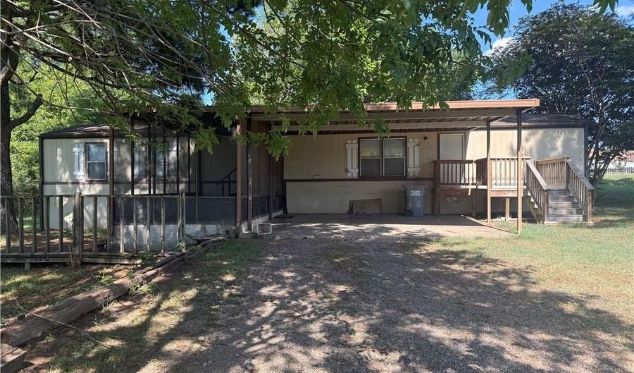 1200 Church St, Barling, AR 72923 - 2 Beds, 2 Bath