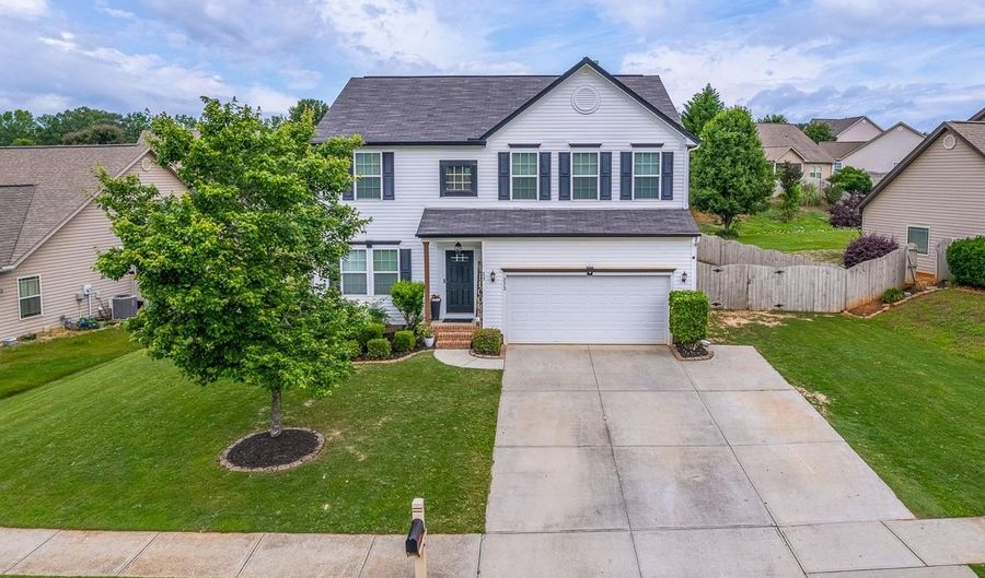 273 Bridgeport Rd, Boiling Springs, SC 29316 - 4 Beds, 3 Bath