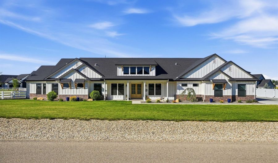 24466 Himark Way, Caldwell, ID 83607 - 6 Beds, 5 Bath