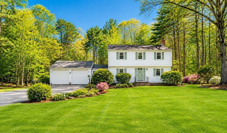 7 Musket Rd, Attleboro, MA 02703 - 3 Beds, 3 Bath